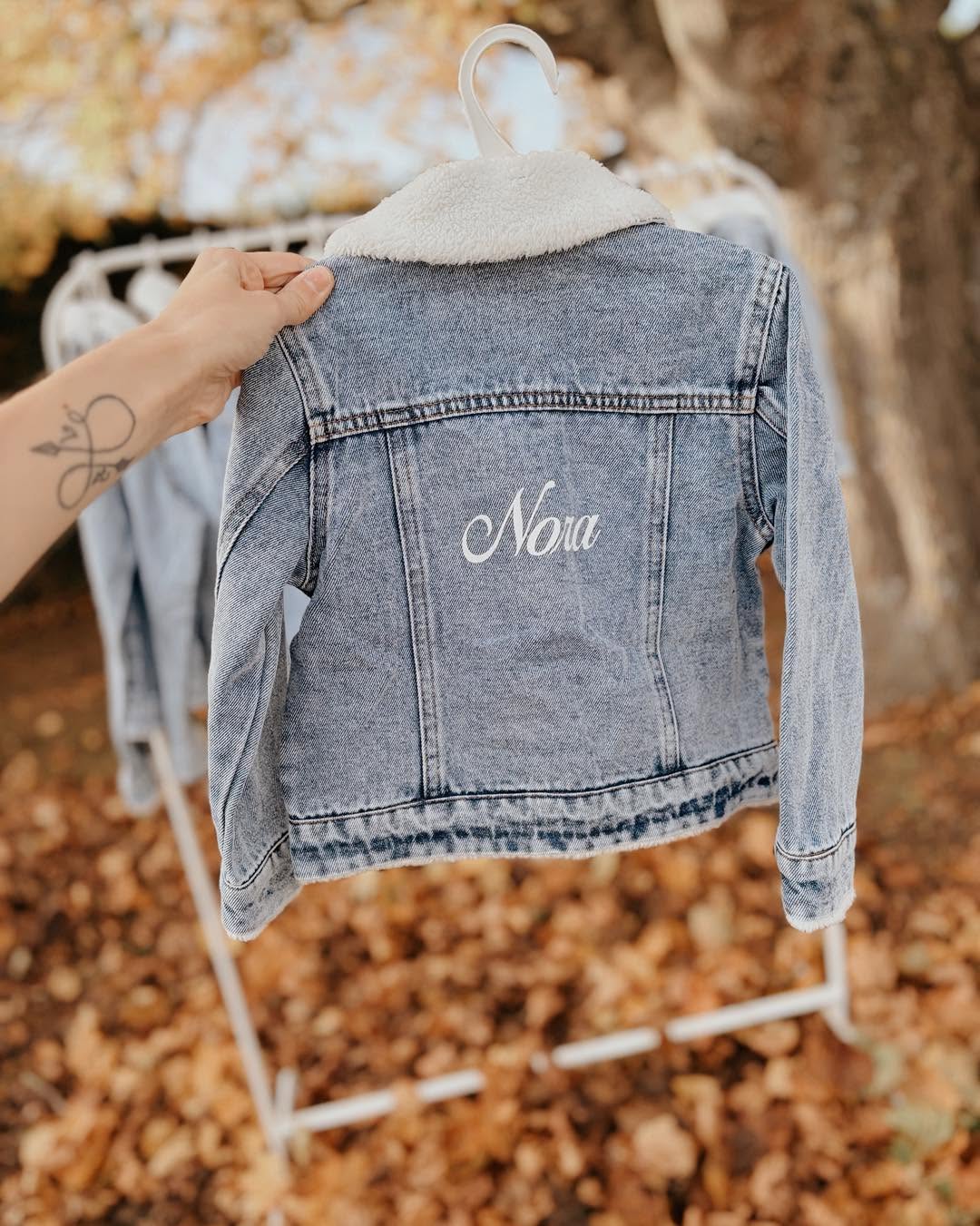 Veste en denim et moumoute